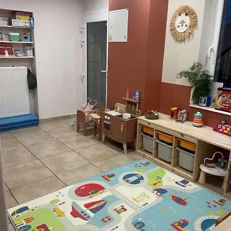 Maison Proche Centre קאין